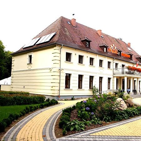 Hotel Swietoborzec Łobez Kültér fotó